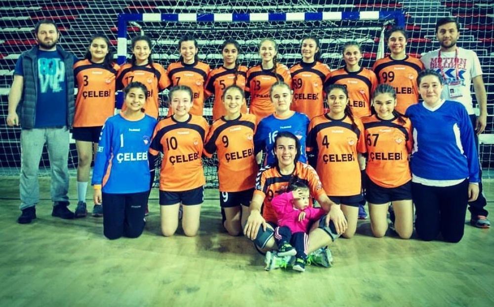 HENTBOL TAKIMIMIZ İKİDE İKİ YAPTI! 25-24