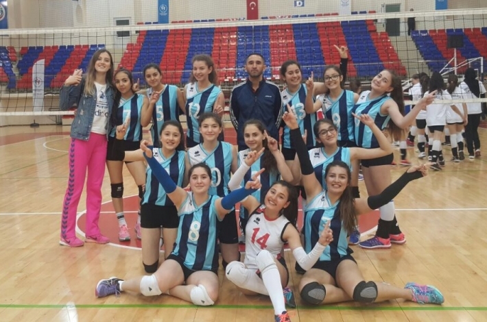 YILDIZ KIZLAR TÜRKİYE FİNALLERİNDE