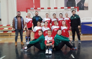 HENTBOLCULARIMIZDA DOLU DİZGİN