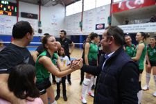 SULTANLAR NEFESLERİ KESTİ