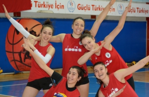 VOLEYBOL TAKIMIMIZ KALE 1957 SPOR MAÇININ HAZIRLIKLARINA BAŞLADI